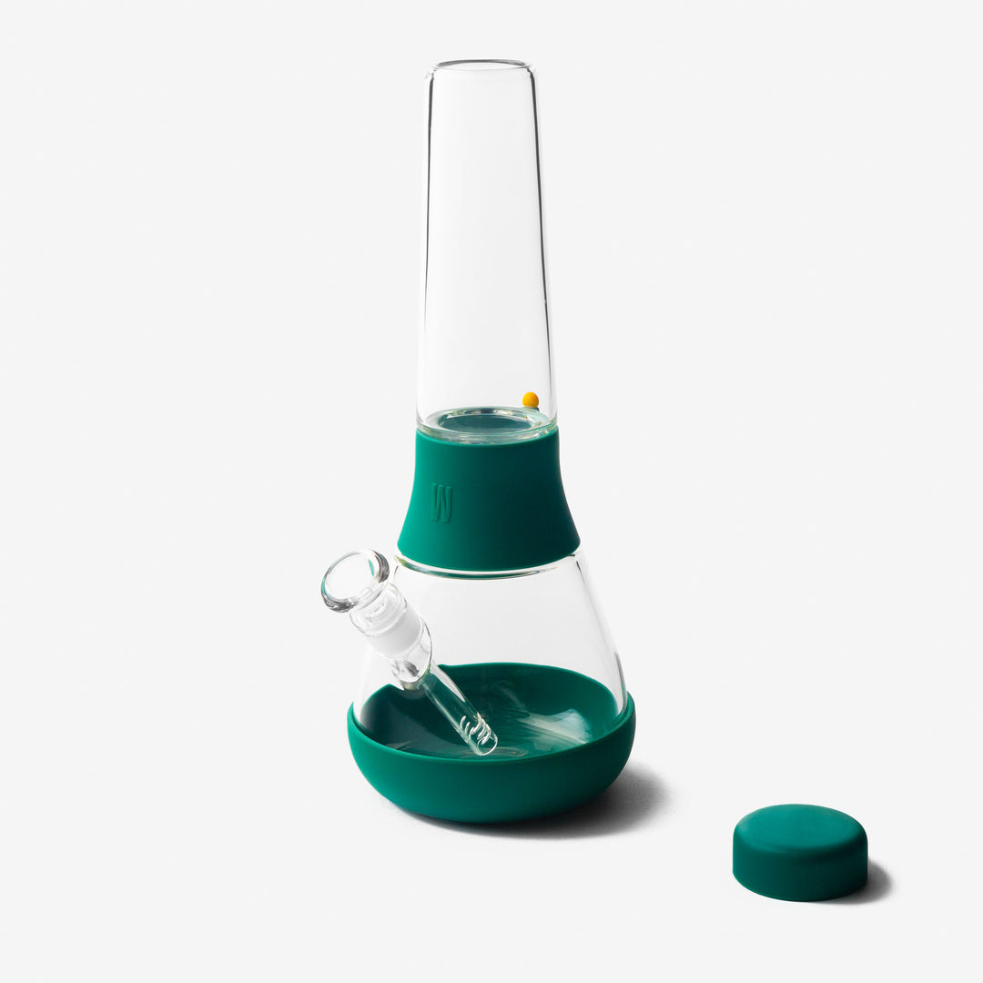 Can You Use a Bong with a Vape Pen? Weday Can You Use a Bong with a Vape Pen? Weday